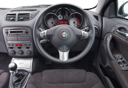Alfa Romeo выпустила особую серию автомобилей